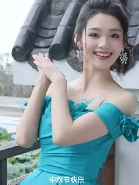 段奥娟超话04#卷的频道#金秋佳节,共赏圆月美景!