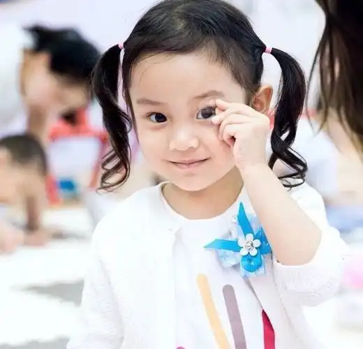 贾乃亮自爆微博,甜馨长大了;网友调侃;机会来了