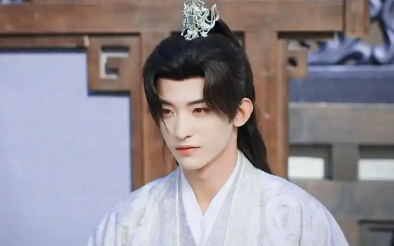 都来看我们宝宝哥!常华森李同光个人颜向