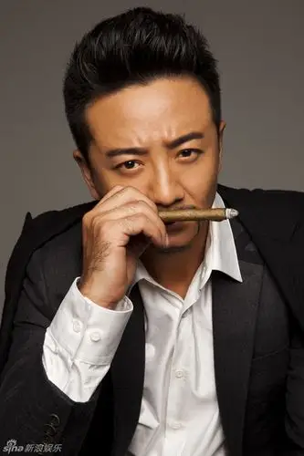 组图:张岩拍熟男写真 尽显时尚大叔范_高清图集_新浪网