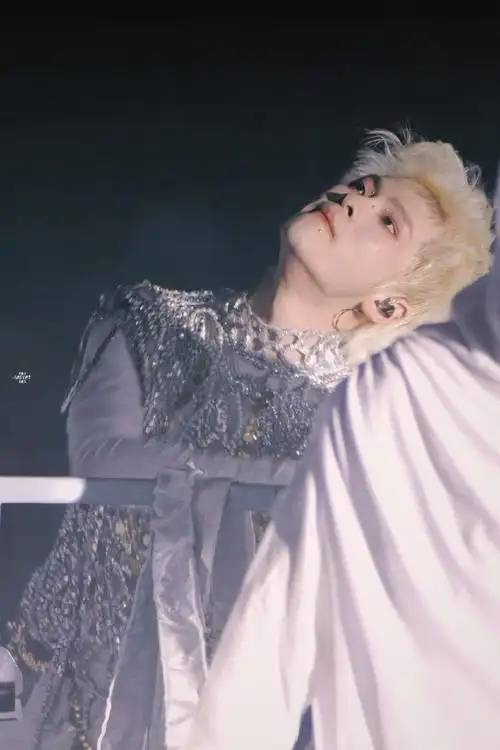 周震南演唱会戒断反应