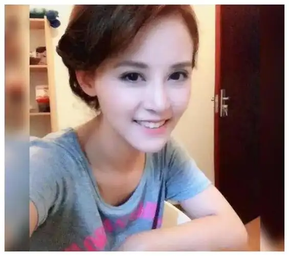 女友,曾因怒扇谢娜两巴掌淡出娱乐圈,如今被骂老太婆|张杰|谢娜|段曦