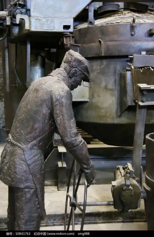 钢铁工人雕塑