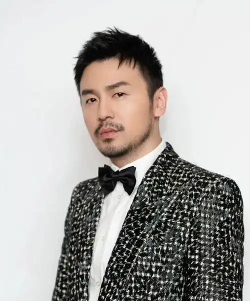 宝藏演员:雷佳音为人谦虚低调!