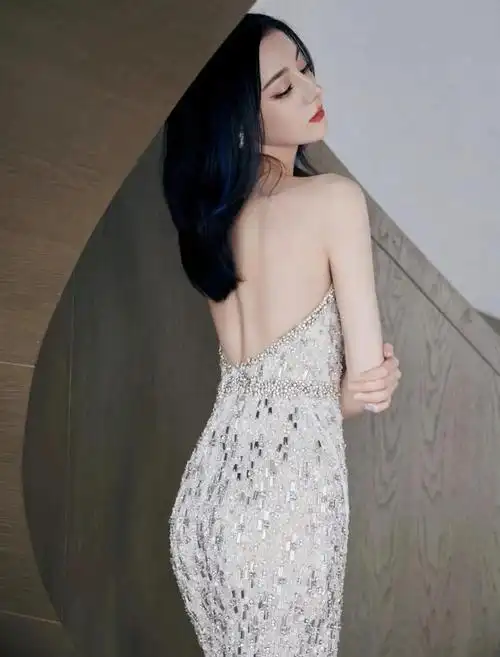 倪妮|美背|好身材_网易订阅