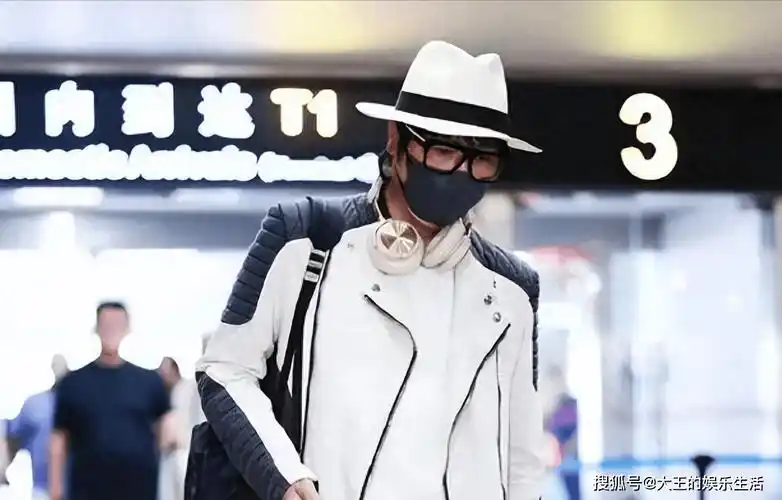 《歌手2024》从开播以来就话题度不断,每期都是现场直播,歌唱实力都是