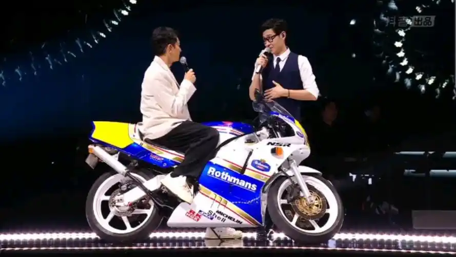 刘德华` 抖音直播《把我唱给你听》a22/9/4