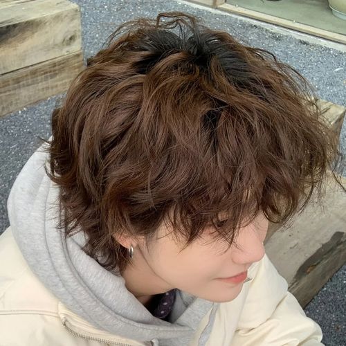 短发发型短卷发