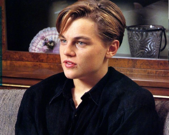 年轻的小李子简直神级颜值,一颦一笑都迷人的无以复加!