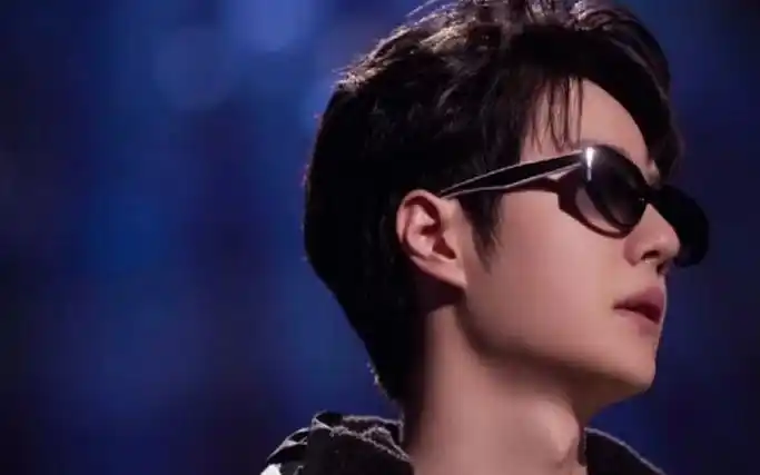 王一博 #酷盖 #a爆了 #帅炸了 #不愧是你 王队长又拽又可爱9006