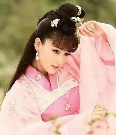 封神英雄榜第一部 张馨予演的苏妲己怎么不算是白月光呢