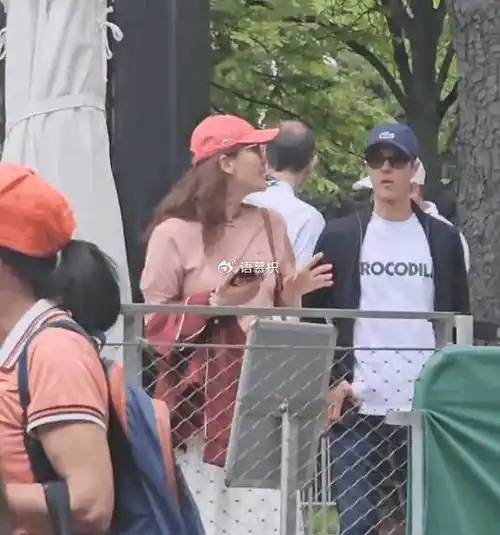 但赵露思这两年也扑街了几部戏,她也很难接触到优质小生,与陈伟霆搭档