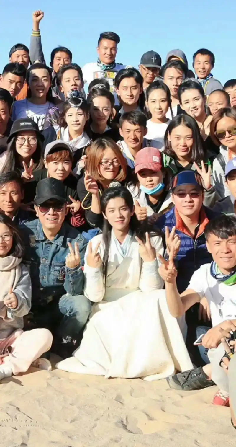 哥哥什么时候进组呀,想看古装剧啦@鹿晗 #鹿晗 #择天记 # - 抖音