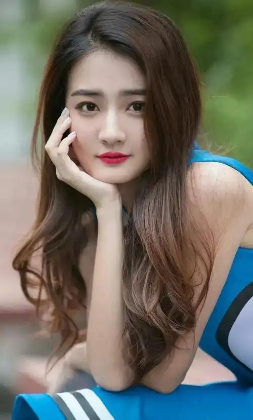 徐璐明星壁纸(46)|腔调|军训|军校|战争法_网易订阅