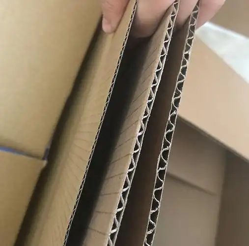 瓦楞纸板箱