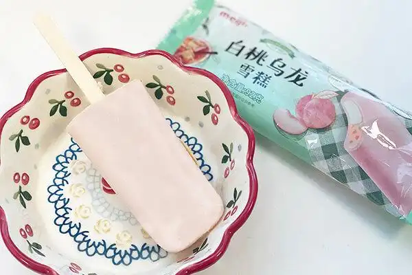 明治 x 白桃乌龙味