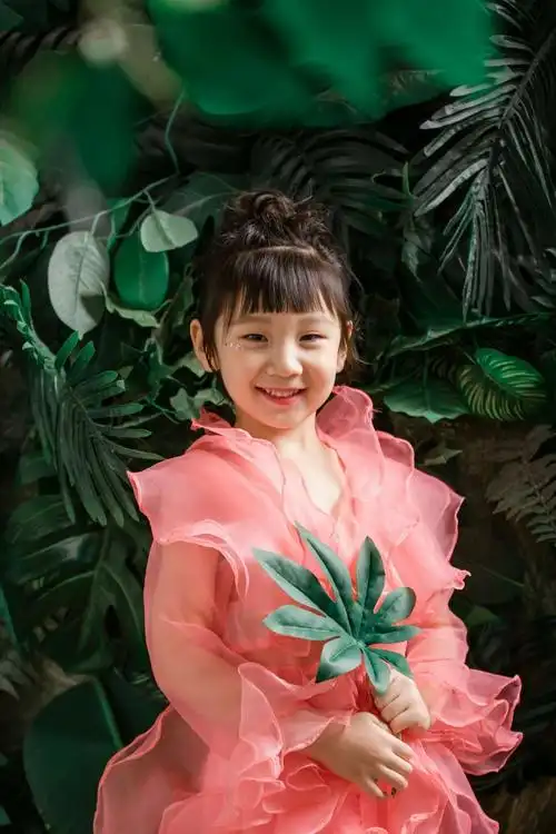 悦悦2019一10(5岁艺术照之二)