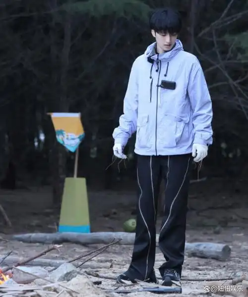 这是我的岛时代少年团重生之我在荒岛捡垃圾