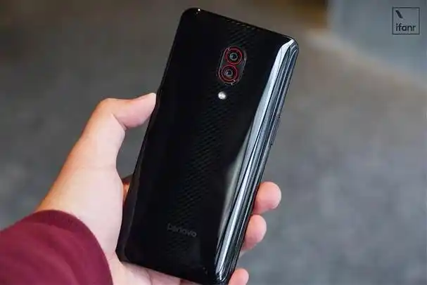 联想z5pro,联想z5pro gt 骁龙855旗舰版(手握2000就能感受滑屏魅力)