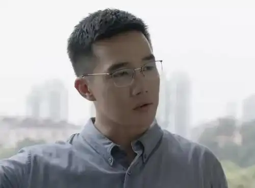 《小舍得》钟老师被辞退很冤?拿学生当敛财工具有什么可委屈的