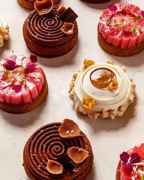 甜品控必看60高级西点慕斯附万能公式