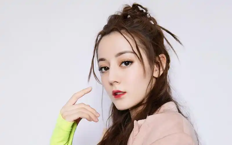 迪丽热巴创造营2019图片桌面壁纸