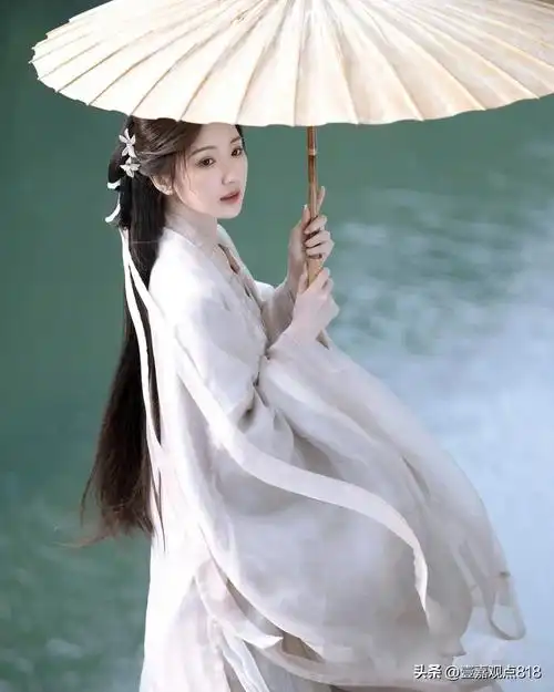 毛晓彤|古风清冷造型,温文莞尔,倾国倾城_古代_带着_总能