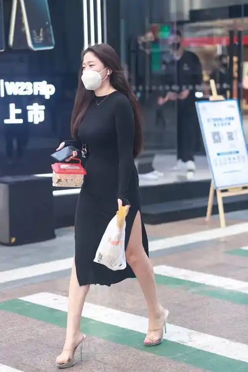 重庆街拍:北城天街20221204-13