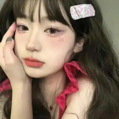 灵动可爱的俏皮真人女生头像高清