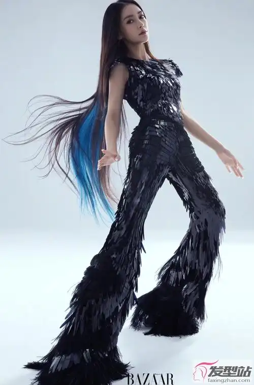 angelababy时尚芭莎封面造型孔雀蓝挑染长发酷飒绝美