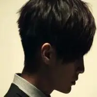 霸气侧脸男生短发头像