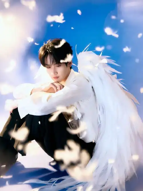 分享周柯宇的壁纸