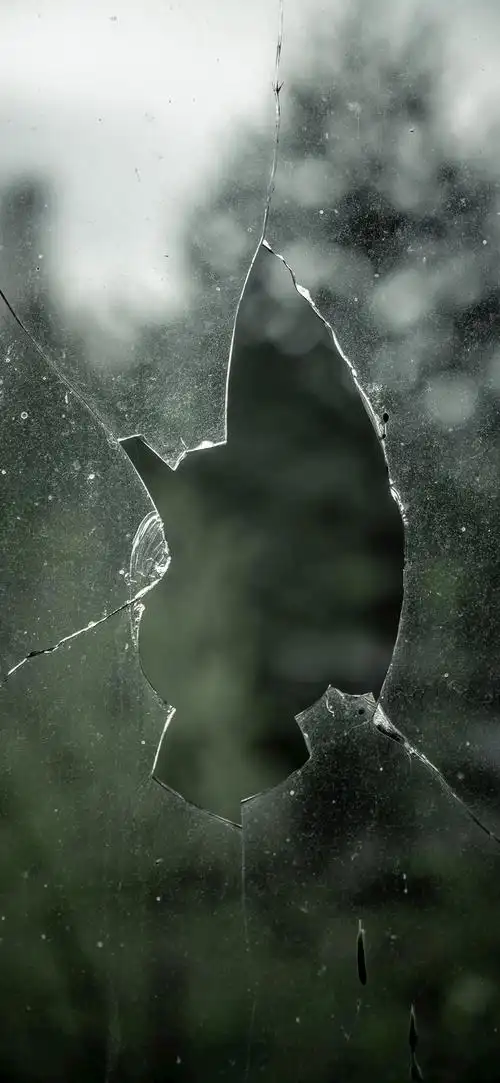 2k手机破碎的玻璃超高清壁纸 - 科技科幻 - h128壁纸
