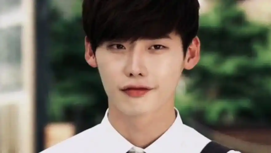 【李钟硕|影视混剪】wuli硕可爱阅读指南-_浣落西山-_浣落西山-哔哩