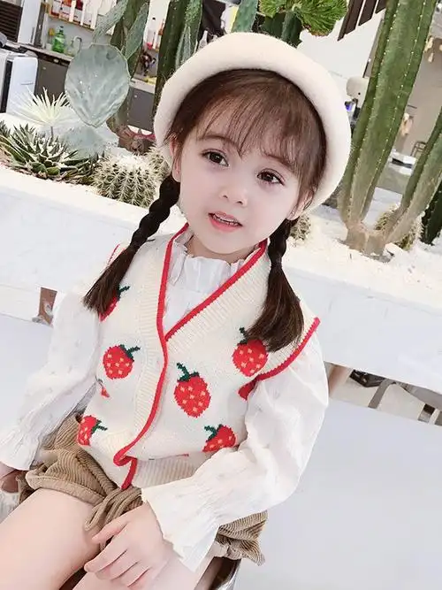 早秋小女孩穿什么衣服好看且保暖 班尼豆童装为你支招_婴童服饰网