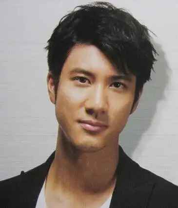 王力宏发型图片:沉稳帅气的王力宏发型偶像魅力尽显