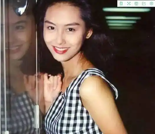 朱茵那么爱周星驰,为何最后还是嫁给了名气不如她的黄贯中?