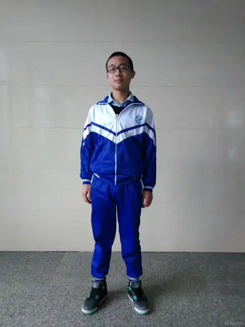 videos 时间:2015-03-31 17:20:10           来源:福建西山学校