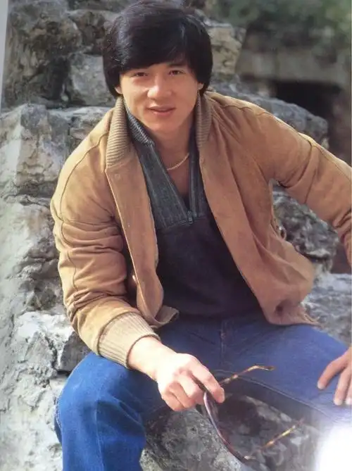 成龙jackie chan的图片