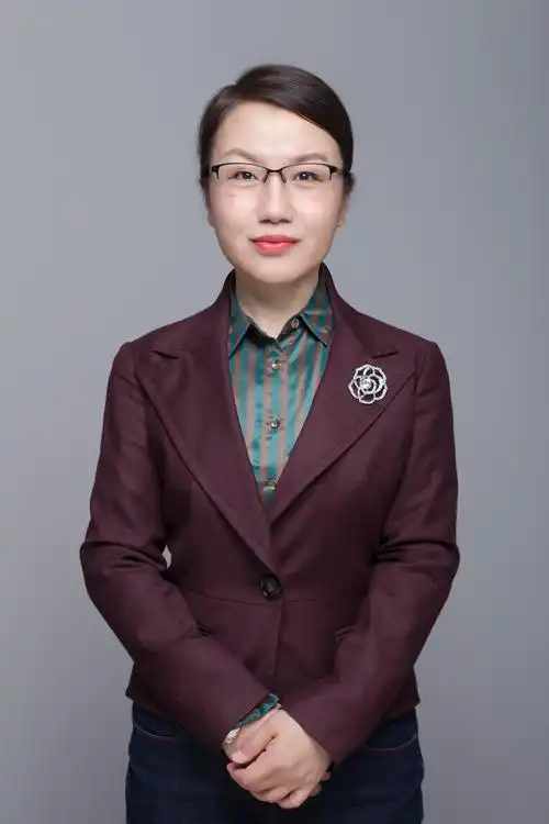 报告人:李莉教授地点:友谊校区会议中心第五会议室时间:2021年6月23日