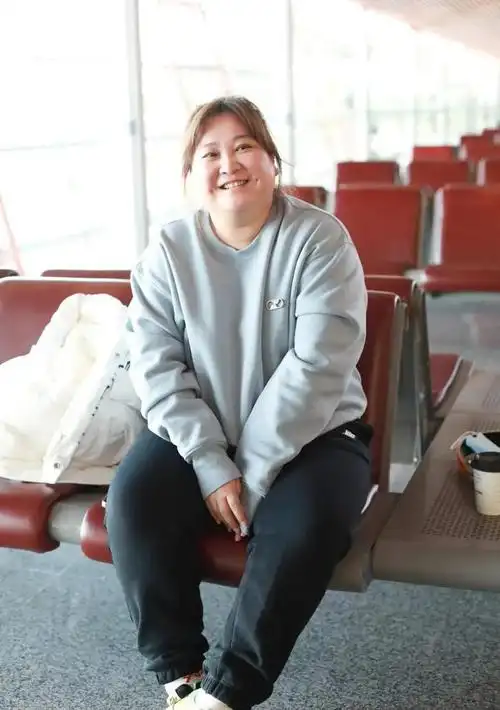 为电影主动瘦身,一年来身体又饿又累|贾玲_新浪新闻