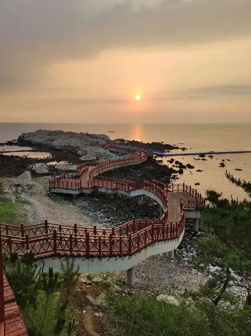 养马岛的栈桥.王卫自由行之(213)烟台养马岛