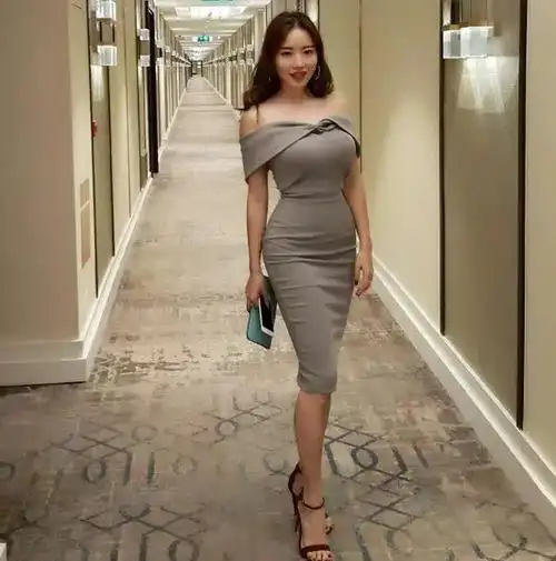 因"刘强东事件"走红,蒋娉婷晒近照,这身材不是一般人能有的