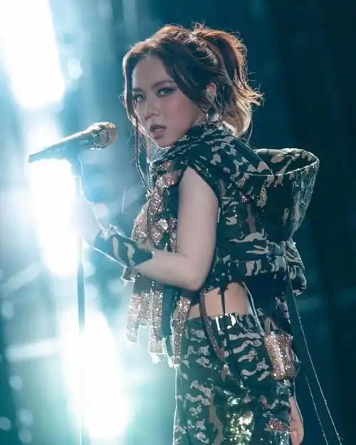 #邓紫棋iamgloria世界巡回演唱会#