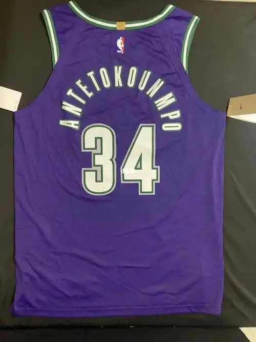 milwaukeebucks202223classicedition