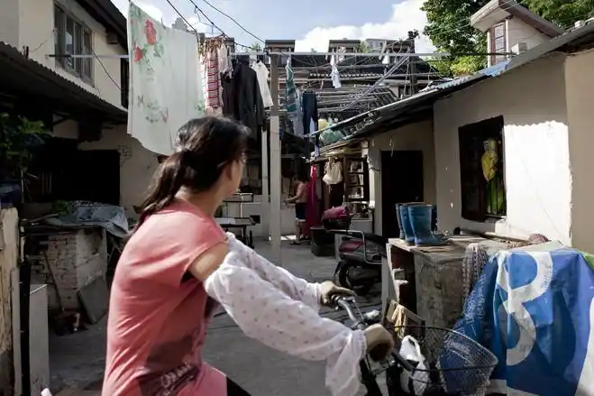 安静祥和,其乐融融------实拍上海市中心的贫民窟(组图)
