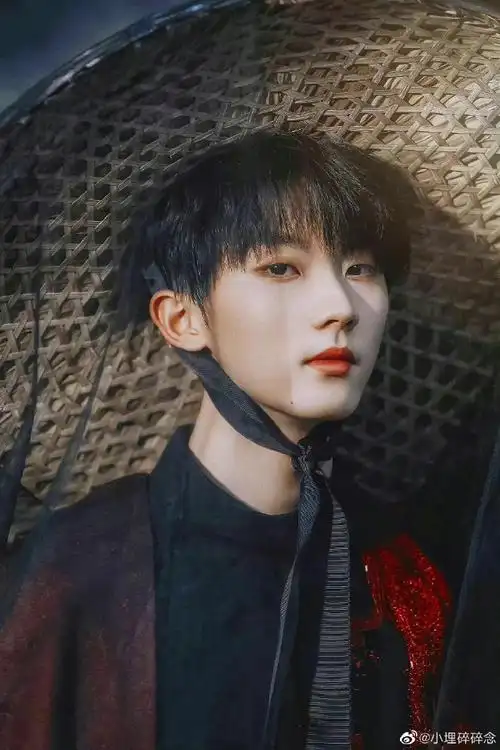 马嘉祺侠客小辫子造型