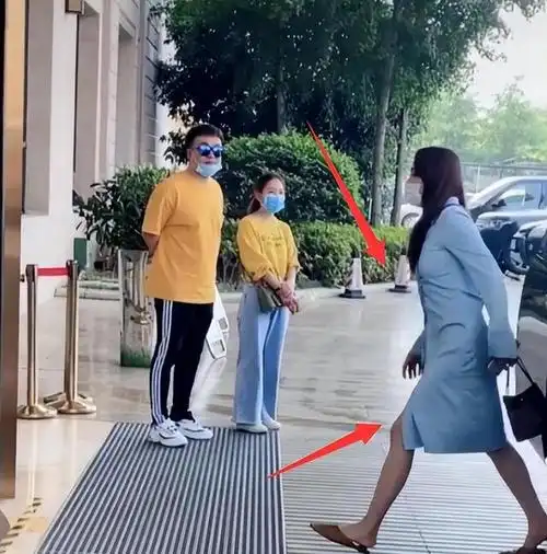 复出后的首部大剧《燕云台》播出后,唐嫣却因此备受争议,被指出现