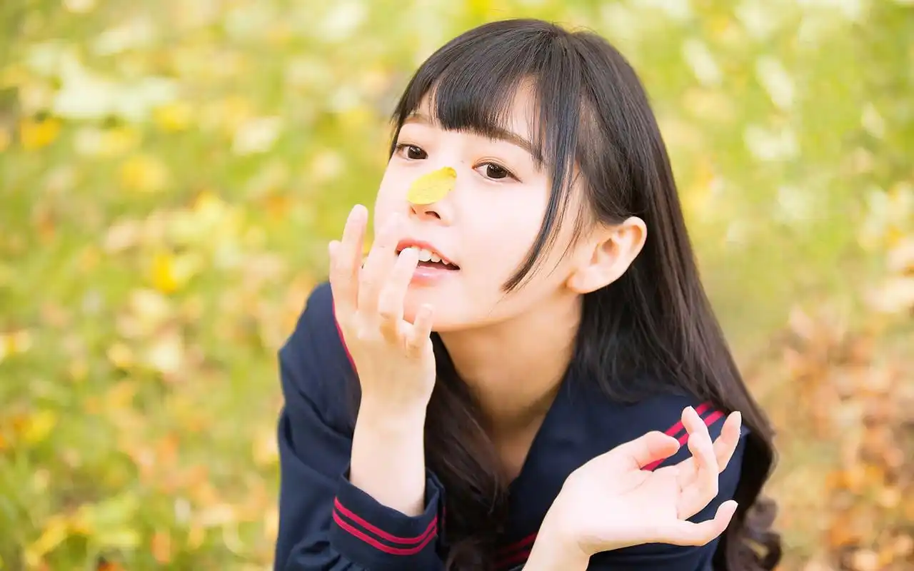 jk制服高颜值美女清新养眼写真桌面壁纸