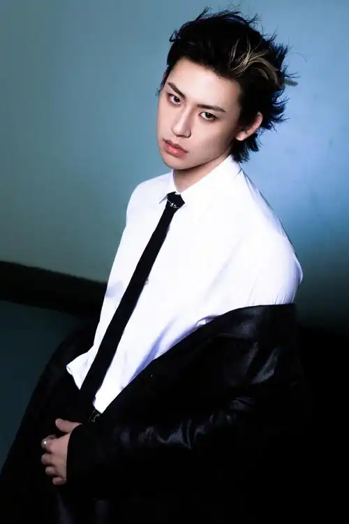 小鬼也a起来了##王琳凯##腾讯音乐由你榜##小鬼sueco合作新歌sweater